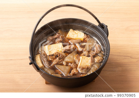 Beef Tendon Bokke with Stewed Beef Tendon and Grilled Tofu Beef Tendon Bokke with Stewed Beef Tendon and Grilled Tofu 99370905