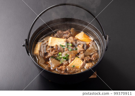 Beef Tendon Bokke with Stewed Beef Tendon and Grilled Tofu 99370911