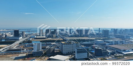 Aerial photograph of city 99372020