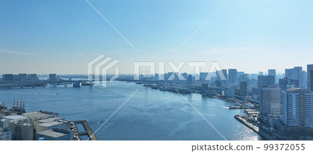城市的航拍照片 99372055