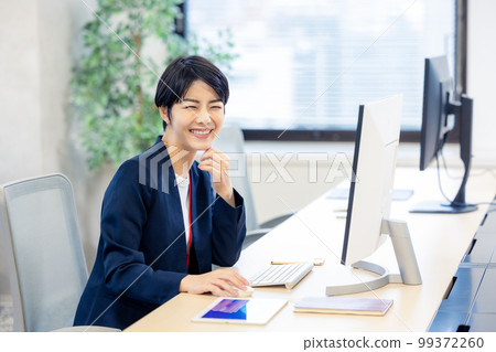 Business woman office Business woman office 99372260