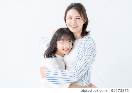 親子擁抱親情 99373275