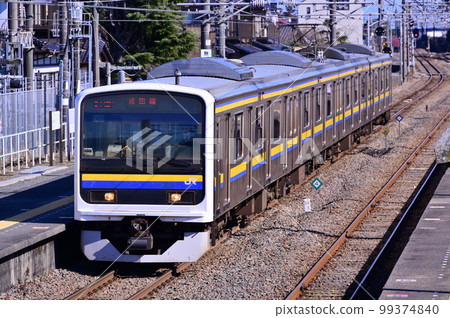 到達JR成田線香取站的209號列車 到達JR成田線香取站的209號列車 99374840