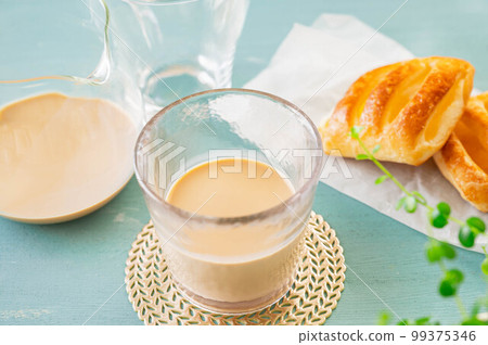 Milk Brew and Apple Danish 99375346