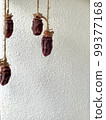 Dried persimmon vertical 99377168