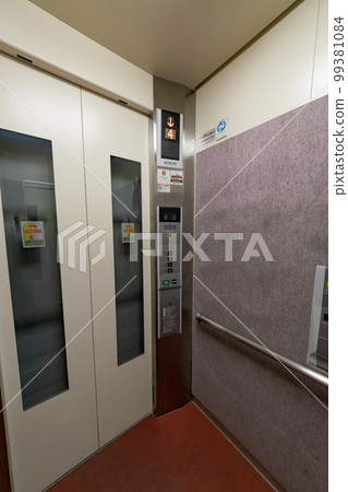 inside the elevator 99381084