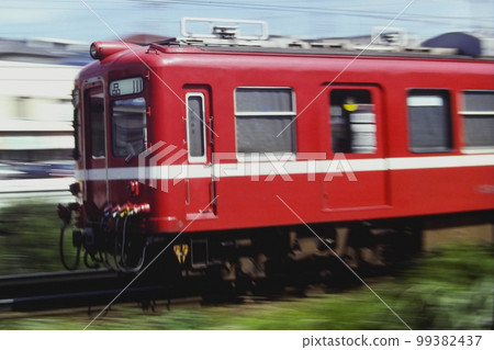 Keikyu / Old 1000 type (1324), Yatsuzaka←Kanazawa Bunko, September 7, 1980, Kodachrome 64, 1/60 second 99382437