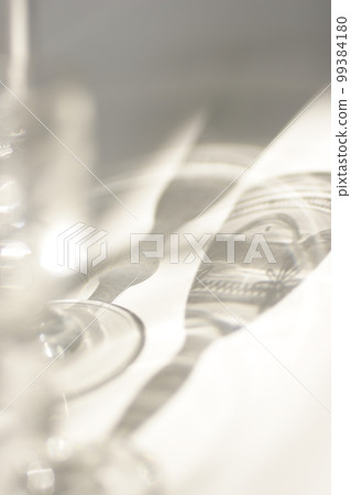 開胃酒杯的光影 刻蝕蝕刻開胃酒杯的光影 99384180