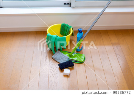 House cleaning House cleaning 99386772