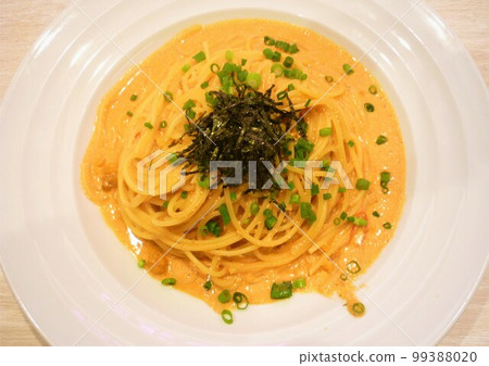 Sea urchin and mentaiko cream pasta 99388020