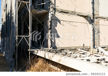 Demolition work site of housing complex Demolition work site of housing complex 99393131
