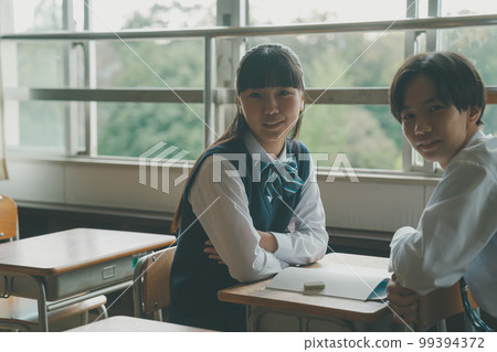 初中生 中學生 國中生 99394372