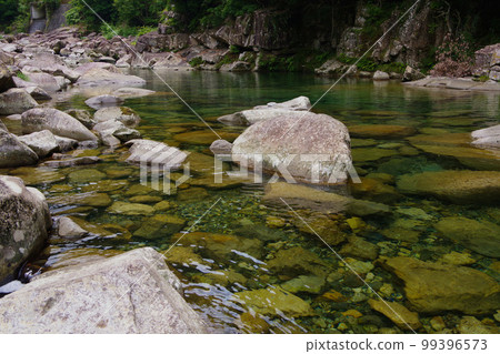 Uohikei, Mie Prefecture, Japan's leading transparency, upstream of the Choshi River, clear stream, river playground 99396573