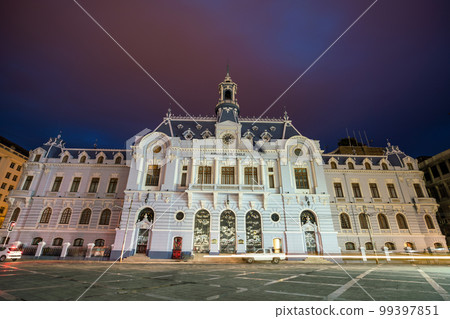 The Sotomayor square at Valparaiso, Chile 99397851