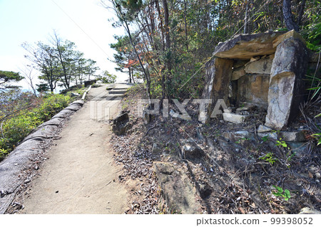 位於岡山縣總社市木城山上的古山城木之城是國家史蹟。 99398052