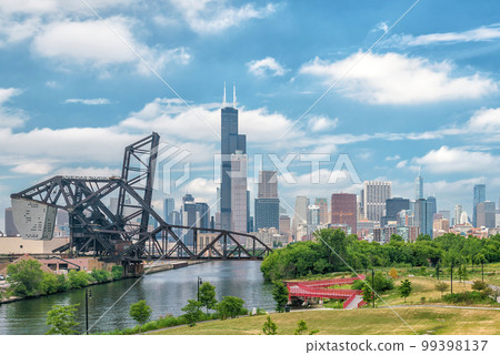 The Chicago River and downtwn Chicago skylinechicago, river, lake, michigan, urban, mississippi, great, boat, cruise, travel, business, skyline, people, architecture, tourism, landmark, avenue, The Chicago River and downtwn Chicago skylinechicago, river, lake, michigan, urban, mississippi, great, boat, cruise, travel, business, skyline, people, architecture, tourism, landmark, avenue, 99398137