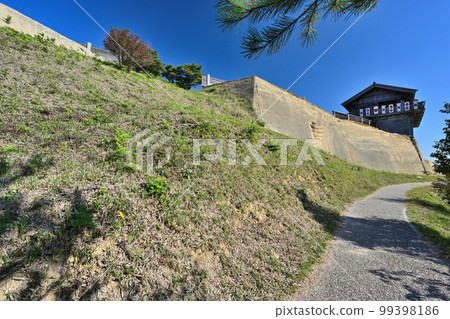 位於岡山縣總社市木城山上的古山城木之城是國家史蹟。 99398186