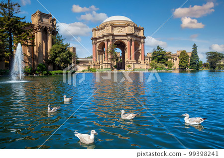 Palace of Fine Art in San Francisco Palace of Fine Art in San Francisco 99398241