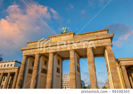 The Brandenburg Gate in downtown Berlin Germany The Brandenburg Gate in downtown Berlin Germany 99398305