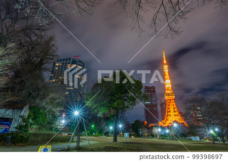 Night view of illuminated towers and skyscrapers in Tokyo | Night view image of Tokyo | Minato-ku, Tokyo Night view of illuminated towers and skyscrapers in Tokyo | Night view image of Tokyo | Minato-ku, Tokyo 99398697