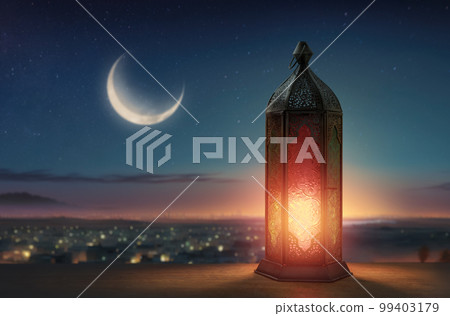 Ornamental Arabic lantern 99403179
