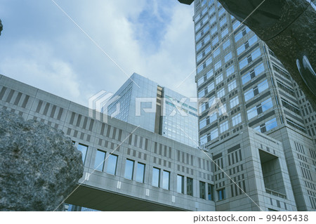 A view of the Tokyo Metropolitan Government Building (1st Main Building, 2nd Main Building, Assembly) in Shinjuku Ward, Tokyo from the outside A view of the Tokyo Metropolitan Government Building (1st Main Building, 2nd Main Building, Assembly) in Shinjuku Ward, Tokyo from the outside 99405438