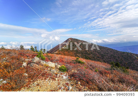 雪嶽山北面麟蹄郡江原道 雪嶽山北面麟蹄郡江原道 99409393