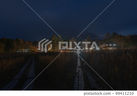 Night in Oze Night in Oze 99411210