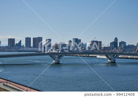 從東京都高速10號晴海線眺望豐洲大橋 99412408