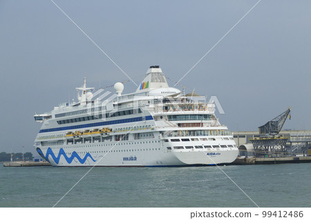 cruise ship, cruise, venice, italy cruise ship, cruise, venice, italy 99412486