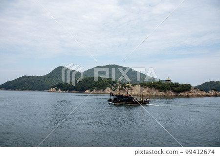 Ship Iroha Maru bound for Sensuijima (Tomonoura, Hiroshima Prefecture) Ship Iroha Maru bound for Sensuijima (Tomonoura, Hiroshima Prefecture) 99412674