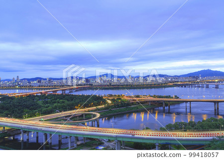 Seongsu Bridge, Dongho Bridge, Gangbyeon Expressway, Gangnam-gu, Han River, Seoul 99418057