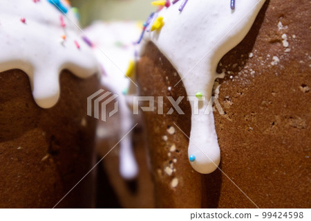 Sugar icing on easter holidays sweet paska bread 99424598
