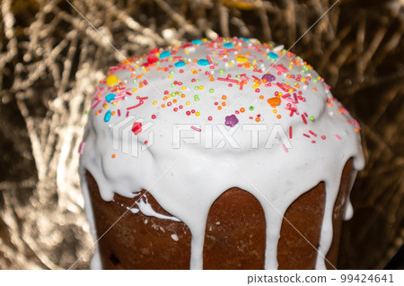 Easter holidays sweet paska isolated on gold Easter holidays sweet paska isolated on gold 99424641