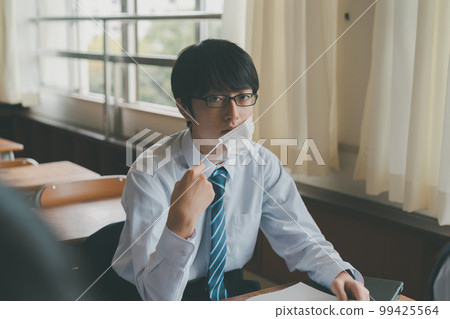 junior high school student, junior high student, middle school student 99425564