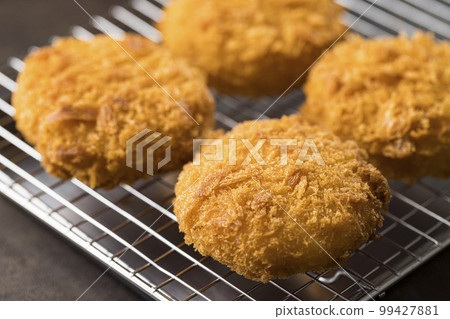 奶油炸丸子 99427881