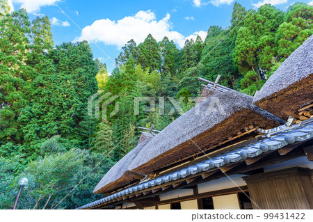 Former Yabe Town Folk Museum ``Tourist attraction: Tsujunkyo bridge's thatched roofs and scenery of old folk houses'' (Yabe, Yamato) Former Yabe Town Folk Museum ``Tourist attraction: Tsujunkyo bridge's thatched roofs and scenery of old folk houses'' (Yabe, Yamato) 99431422