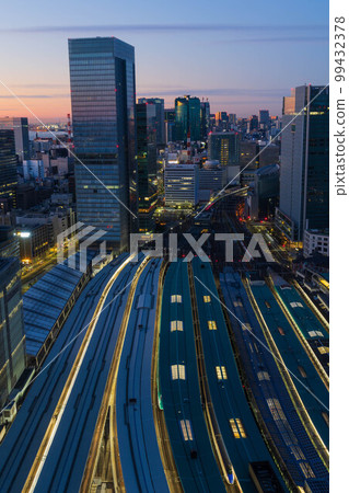 Tokyo cityscape Tokyo Station in the early morning Tokyo cityscape Tokyo Station in the early morning 99432378