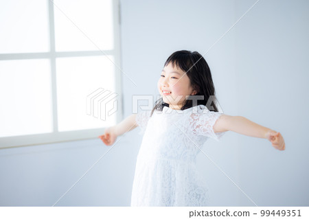 Kids sleep image 99449351