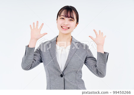 西裝微笑的年輕女子 西裝微笑的年輕女子 99450266