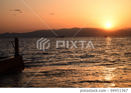 The stage of the legend of Hagoromo <Miho no Matsubara> 99451367