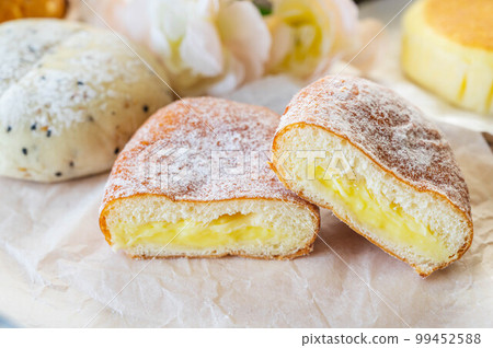 cut fried custard bread 99452588