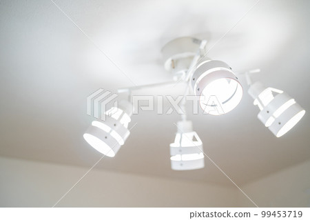 房間照明：時尚的照明燈具 99453719