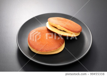 Dorayaki 99455338