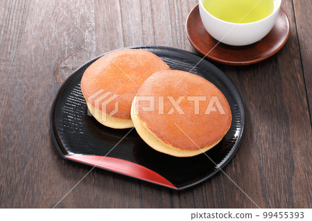 Dorayaki 99455393