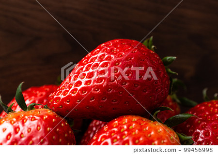 Kingsberry Strawberry Kingsberry Strawberry 99456998