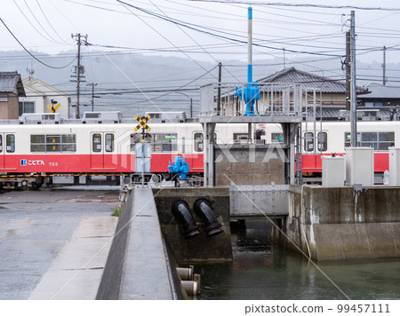 [志度線] 火車通過道口 99457111