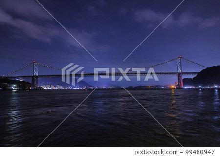 燈火通明的關門橋 燈火通明的關門橋 99460947