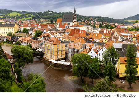 Historic town of Cesky Krumlov on the Vltava River, Bohemia, Czech Republic Historic town of Cesky Krumlov on the Vltava River, Bohemia, Czech Republic 99463296