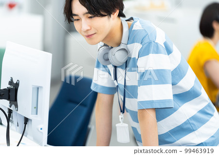 Engineer working in the office 99463919